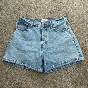 Abercrombie high rise dad short